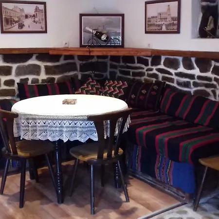 горска къща в петроф хоф